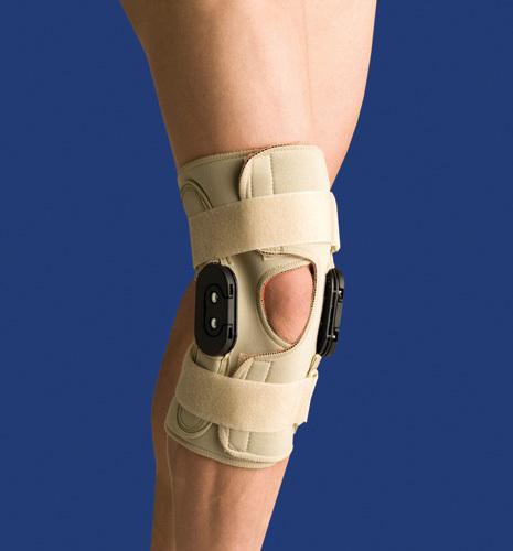 Thermoskin Hinged Knee Wrap Flexion/Extension  Medium
